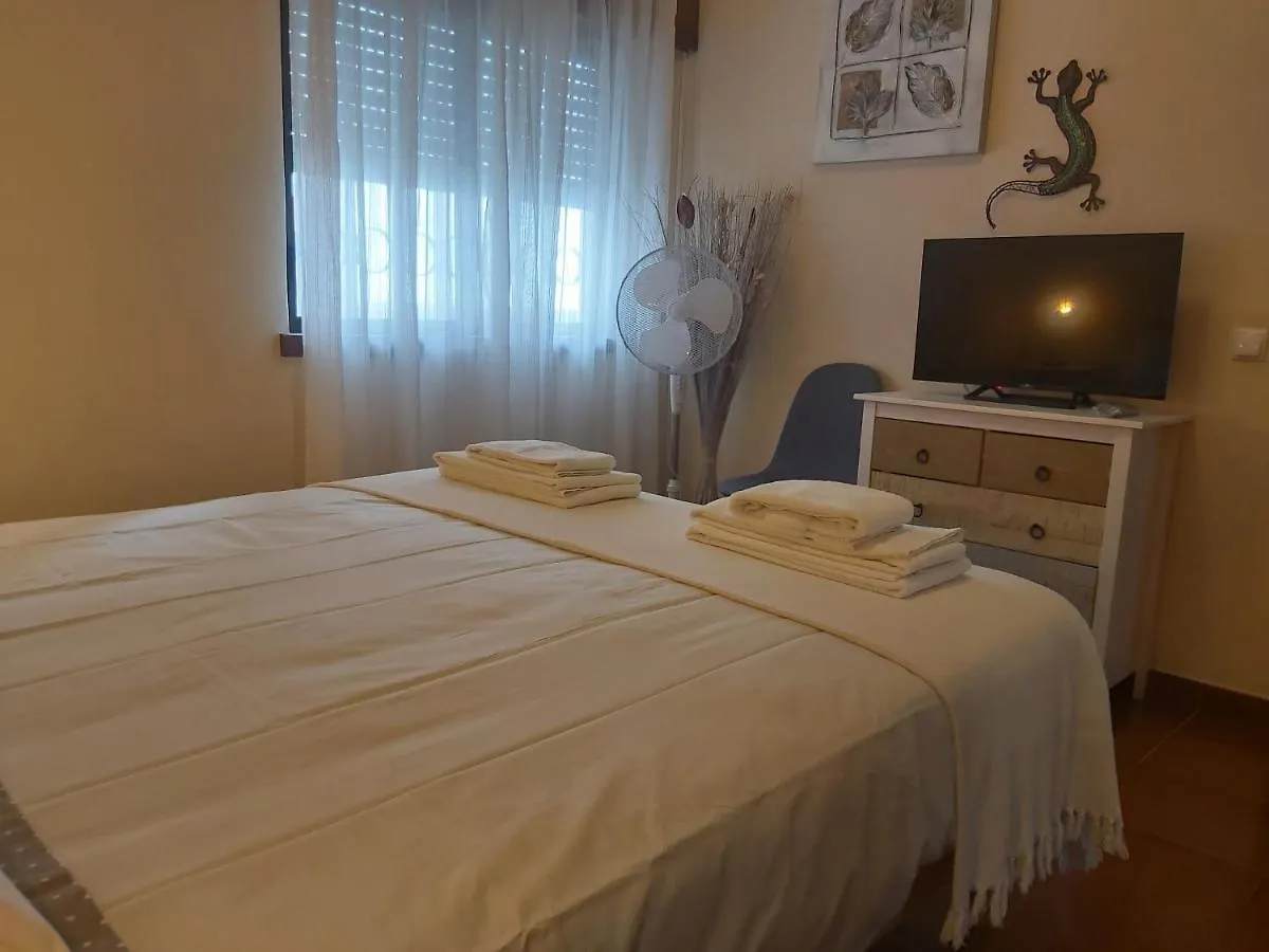Great 1Bed Flat - Praia Da Rocha - Wi-Fi - Parking Portimao Apartment